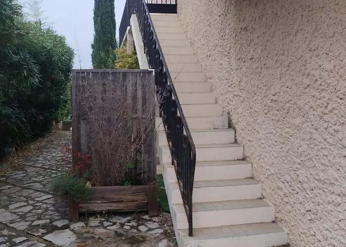 Apartmán T2 Lumineux Avec Terrasse Proche Du Tram Le Crès